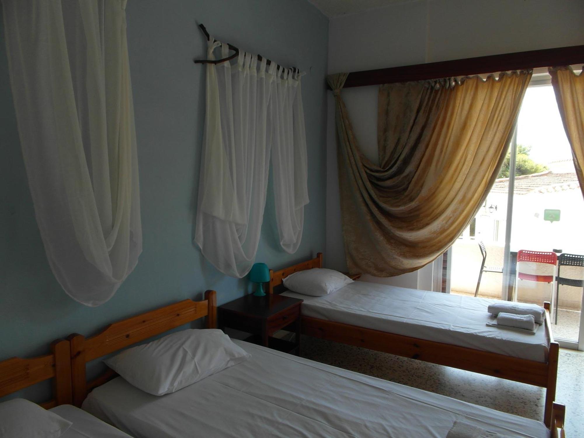 Eri Studios Agia Marina  Zimmer foto