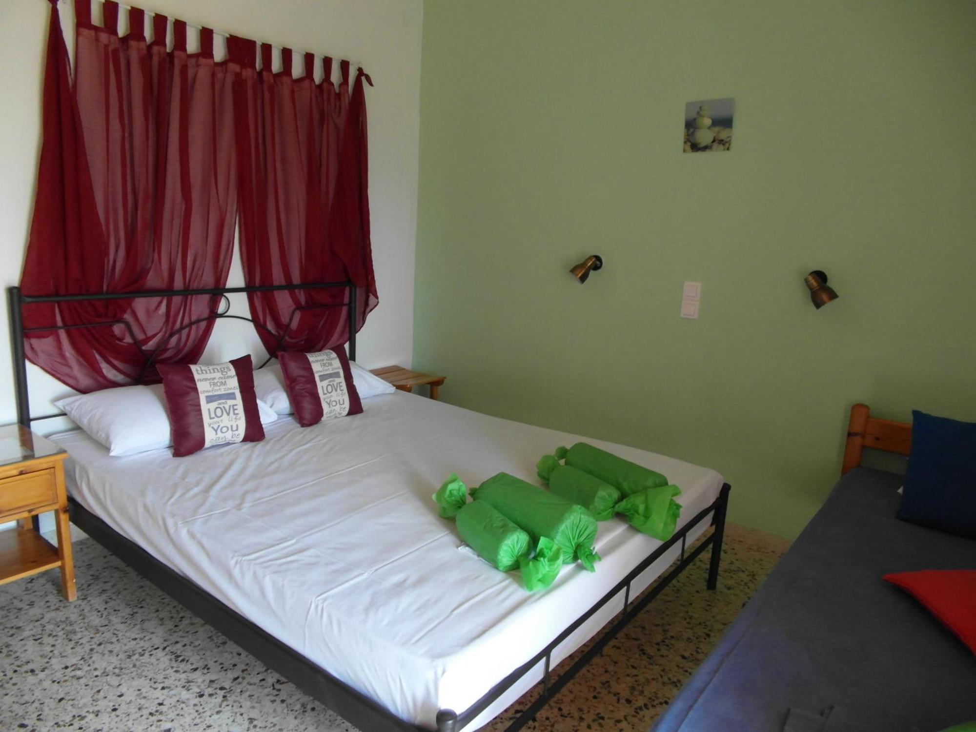 Eri Studios Agia Marina  Zimmer foto