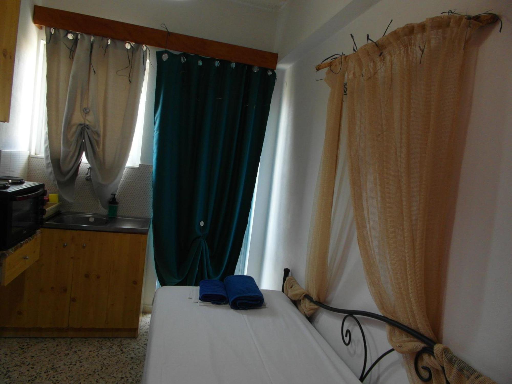 Eri Studios Agia Marina  Zimmer foto