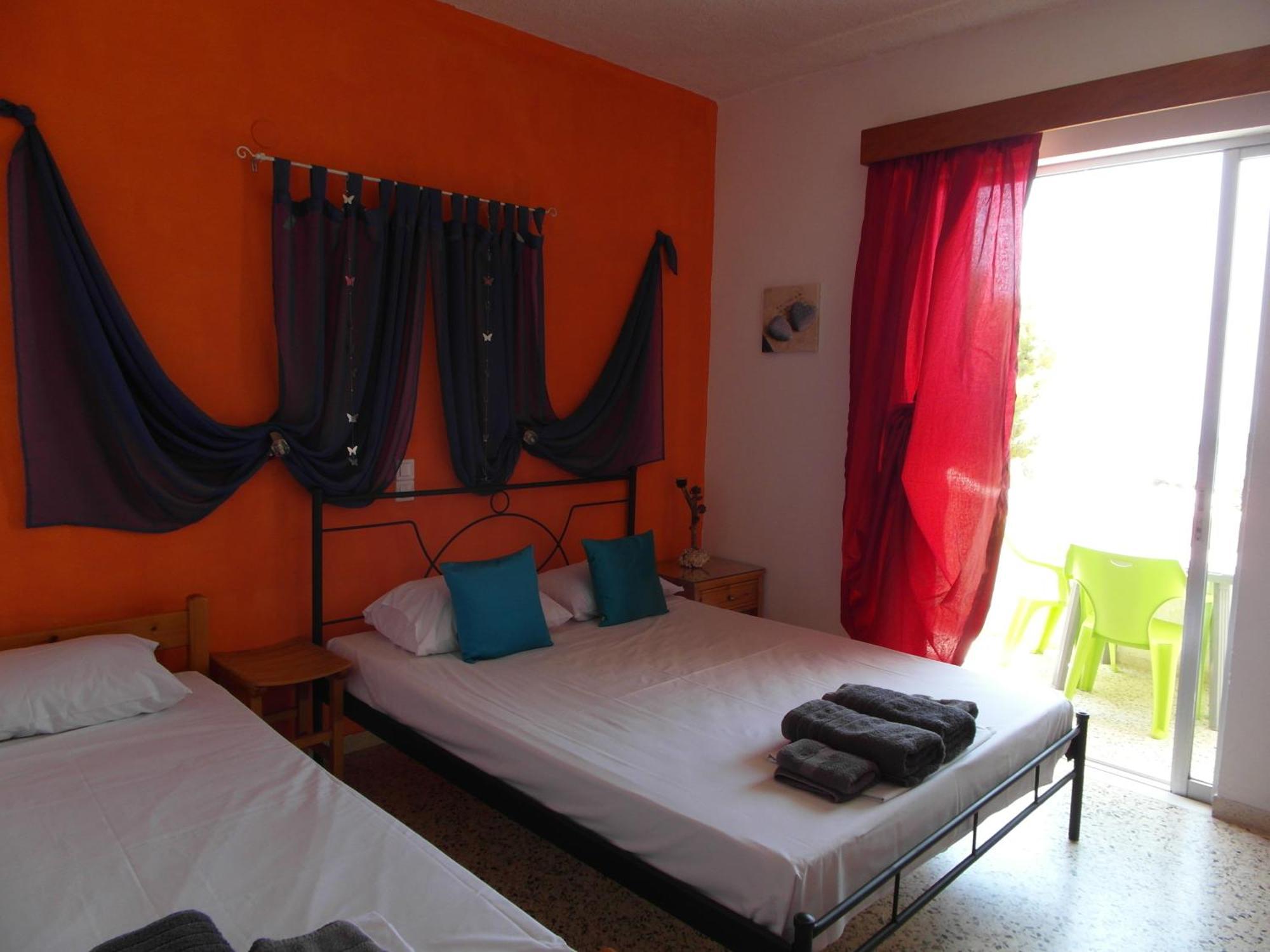 Eri Studios Agia Marina  Zimmer foto