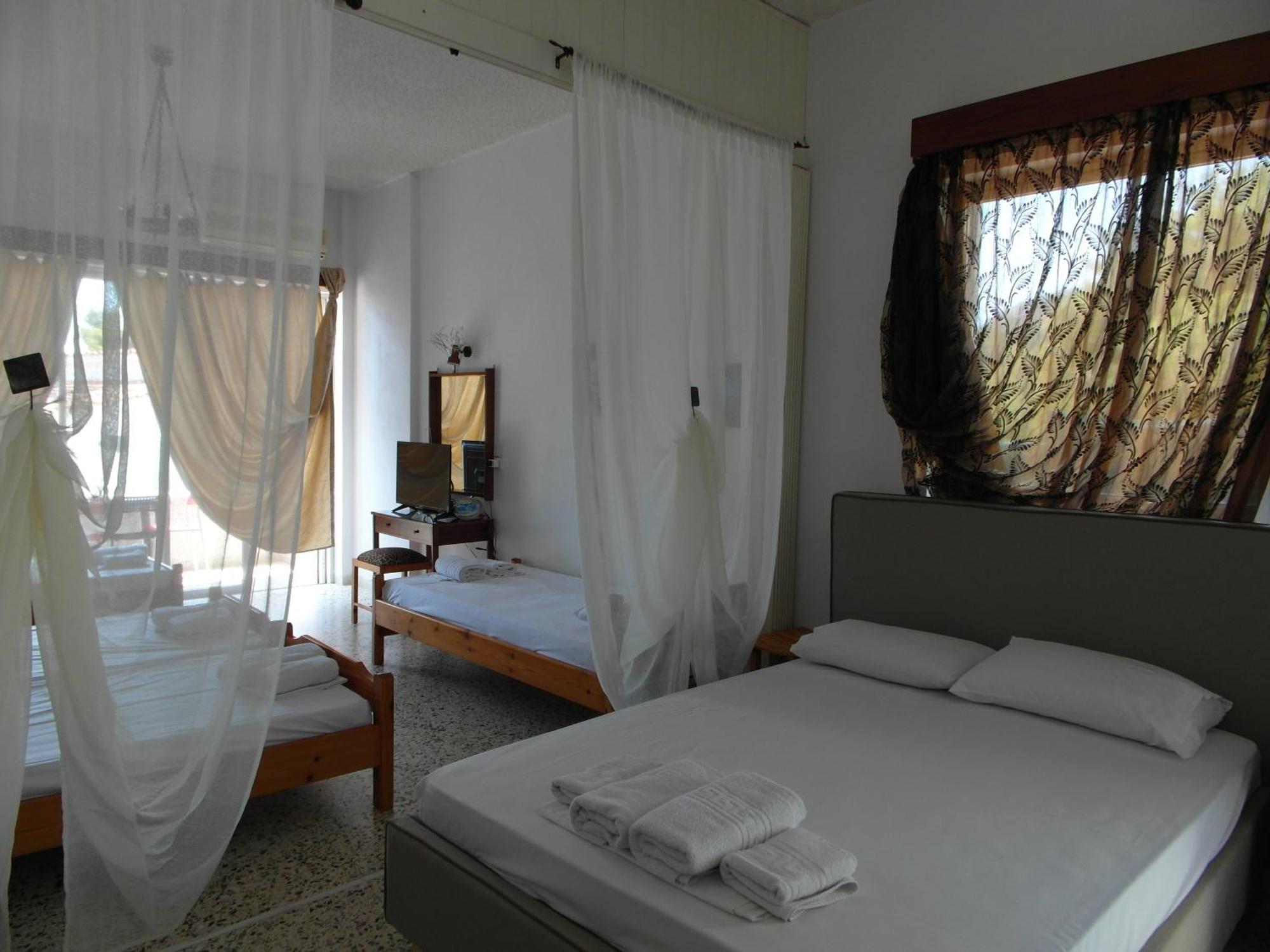 Eri Studios Agia Marina  Zimmer foto