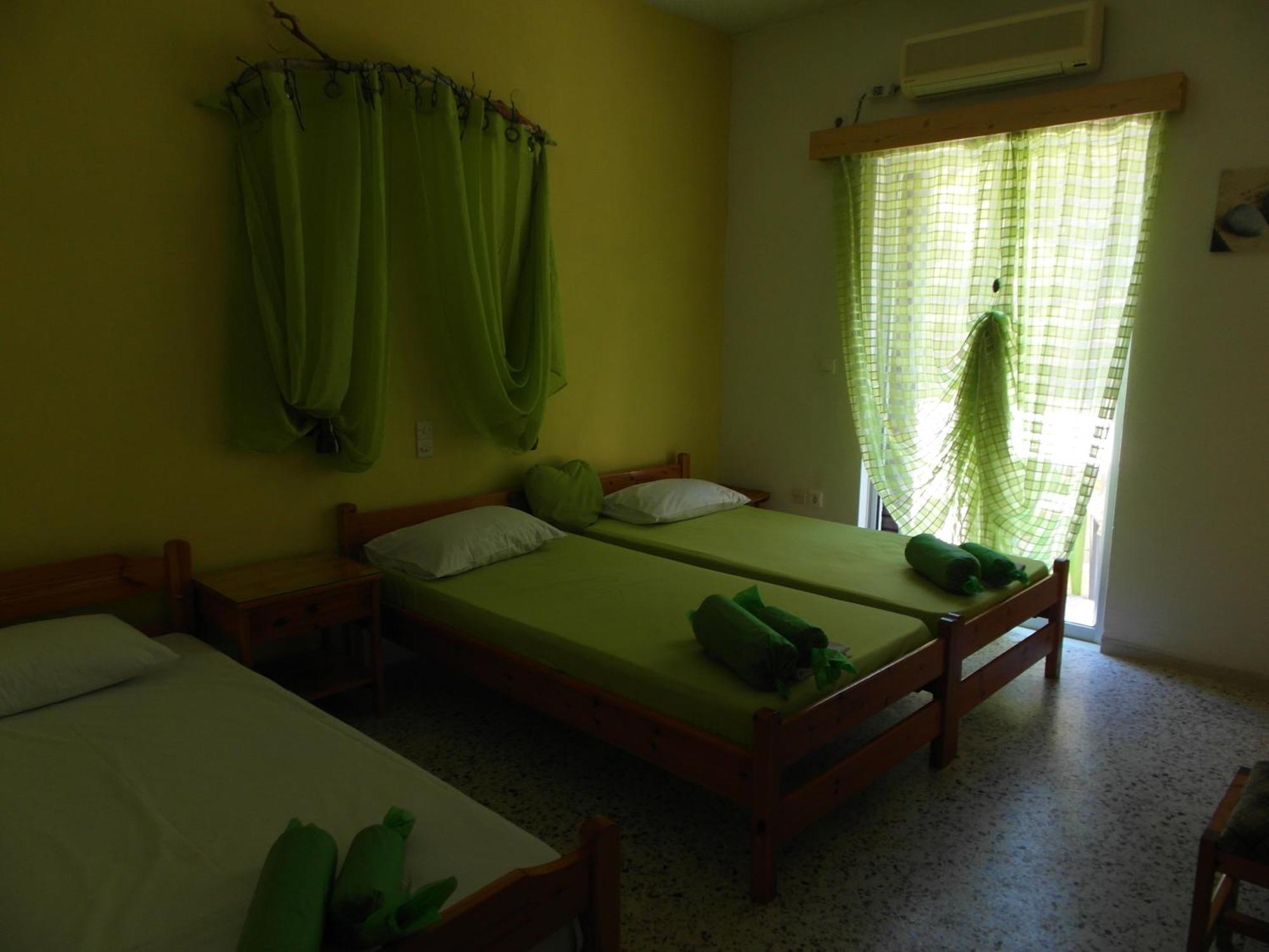 Eri Studios Agia Marina  Zimmer foto